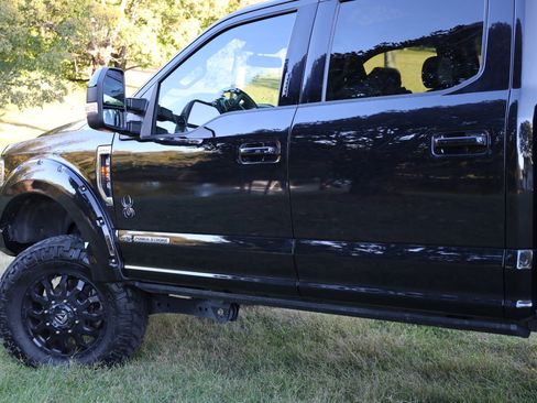 Used 2021 Ford F350 Lariat w/ Lariat Ultimate Package image 59