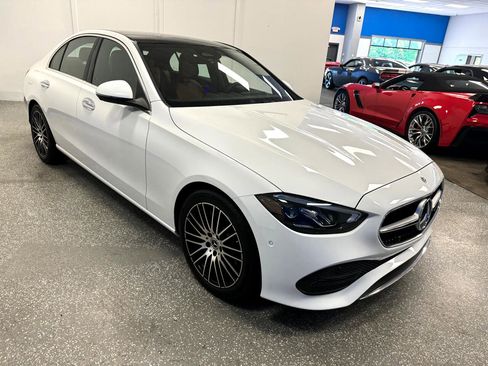 Used 2023 Mercedes-Benz C 300 4MATIC Sedan image 4