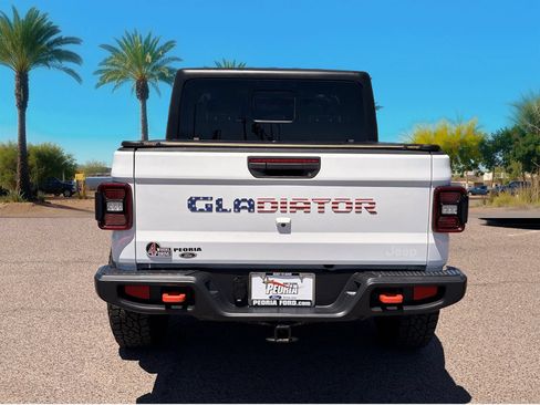 Used 2022 Jeep Gladiator Mojave w/ LED Lighting Group AWD/4WD image 4