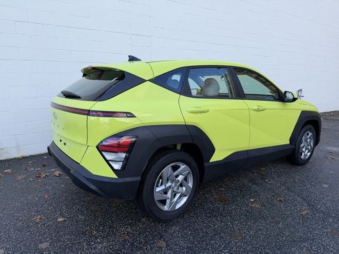 Certified 2024 Hyundai Kona SE image 3