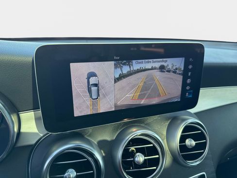 Used 2022 Mercedes-Benz GLC 300 image 23