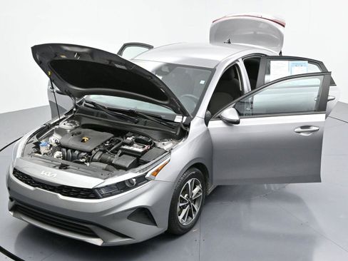 Used 2023 Kia Forte LXS w/ LXS Technology Package image 39