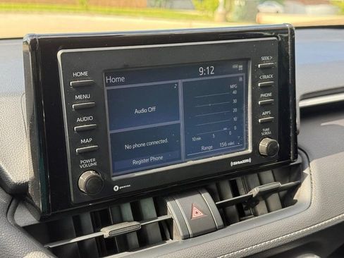 Used 2021 Toyota RAV4 XLE AWD/4WD image 23