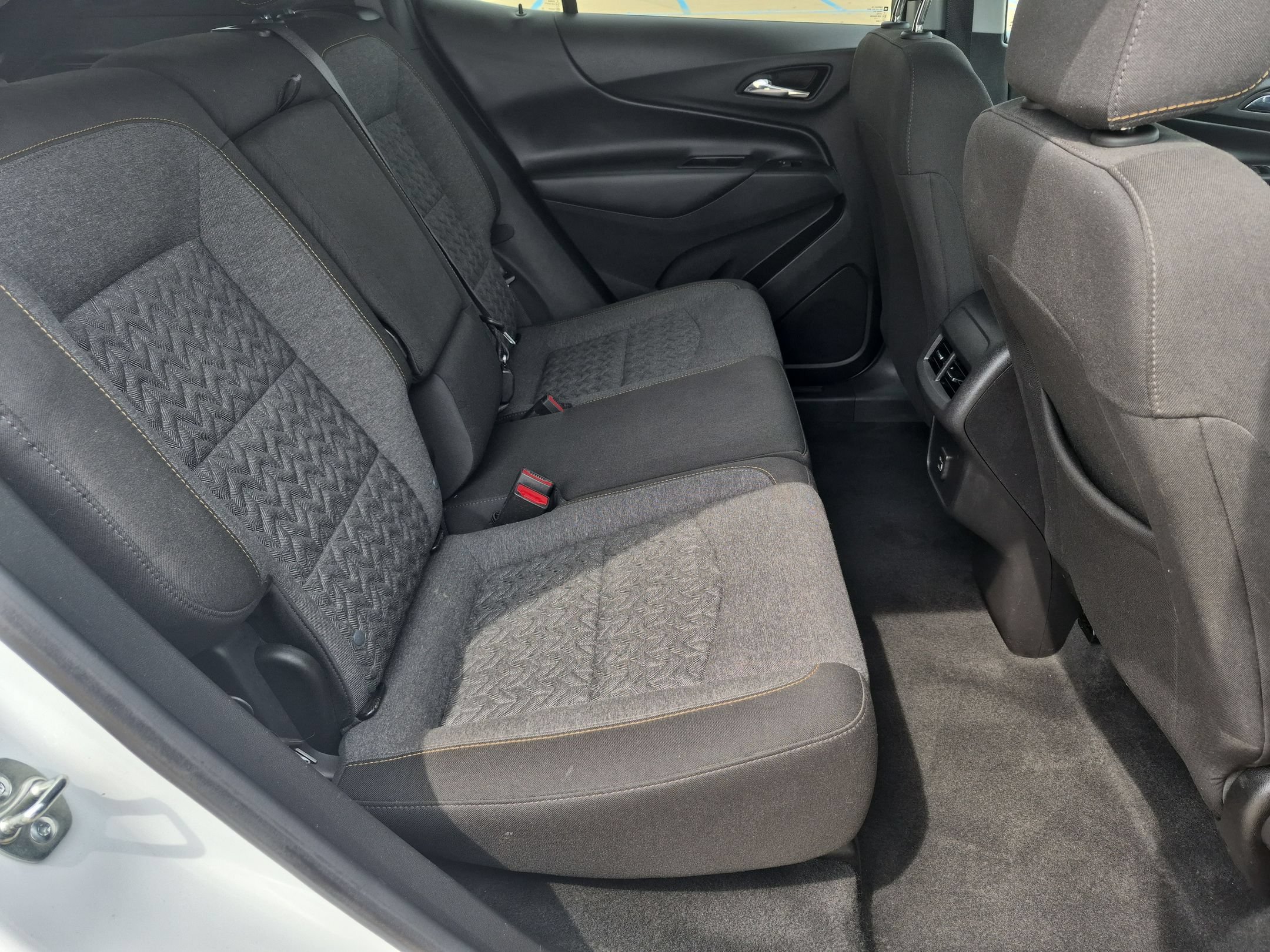 Used 2024 Chevrolet Equinox LT FWD image 29