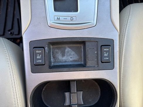 Used 2012 Subaru Outback 2.5i Limited image 22