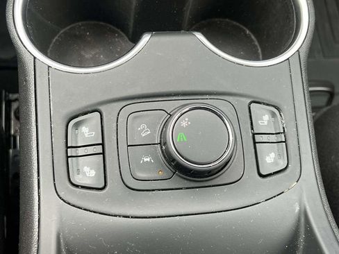 Used 2020 GMC Terrain SLE w/ Driver Convenience Package image 33