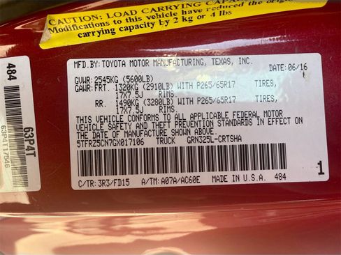 Used 2016 Toyota Tacoma TRD Sport image 30