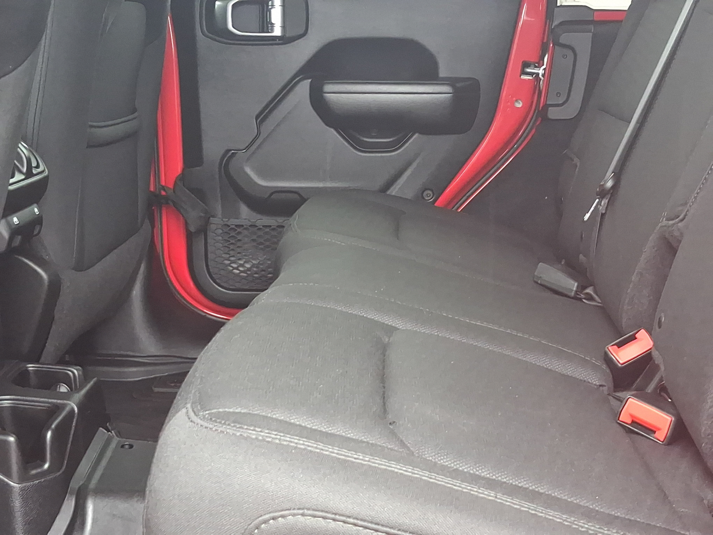 Used 2018 Jeep Wrangler Unlimited Sport S AWD/4WD image 15