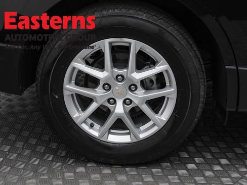 Used 2023 Chevrolet Equinox LT image 30