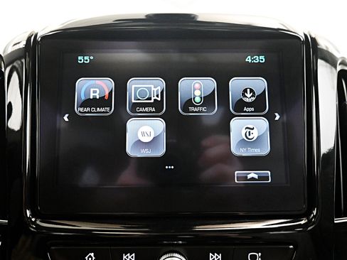 Used 2018 Chevrolet Traverse Premier image 12