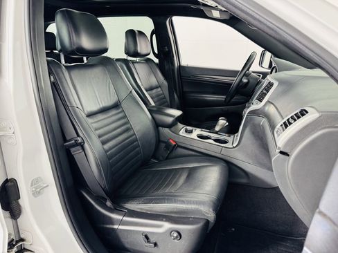 Used 2018 Jeep Grand Cherokee Limited AWD/4WD image 33