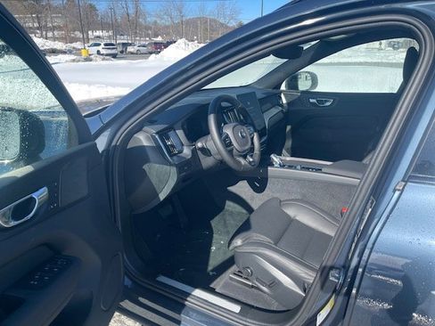 New 2026 Volvo XC60 B5 Ultra w/ Protection Package Premier image 10