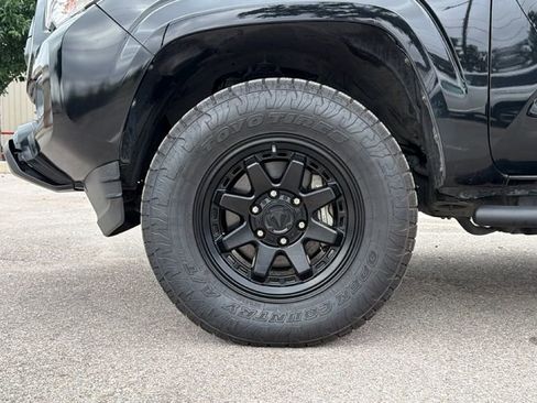 Certified 2023 Toyota Tacoma SR AWD/4WD image 12