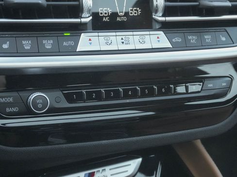 Certified 2025 BMW X4 M40i w/ Premium Package AWD/4WD image 28