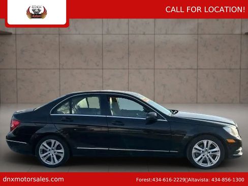 Used 2012 Mercedes-Benz C 300 4MATIC Sedan w/ Premium 1 Pkg image 4