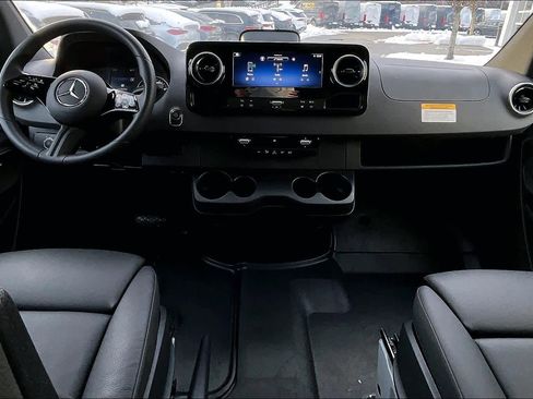 New 2026 Mercedes-Benz Sprinter 2500 image 8