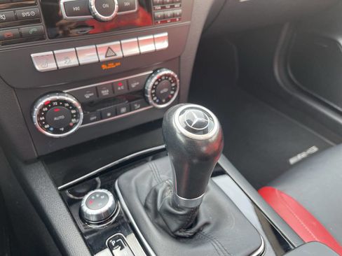 Used 2012 Mercedes-Benz C 63 AMG Coupe image 31