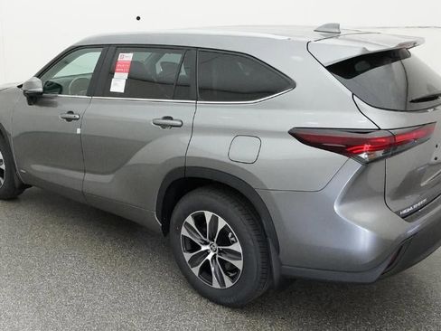 New 2026 Toyota Highlander XLE AWD/4WD image 5