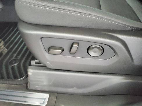 New 2026 GMC Sierra 1500 Elevation image 7