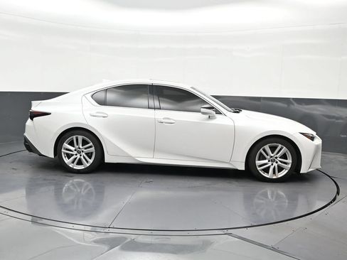 Used 2023 Lexus IS 300 w/ Comfort Package RWD image 7