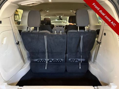 Used 2022 Chrysler Voyager LX FWD image 33