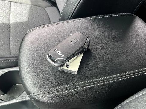 Certified 2024 Kia Seltos S FWD image 34