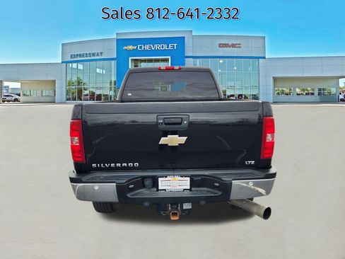 Used 2011 Chevrolet Silverado 2500 LTZ w/ LTZ Plus Package image 6