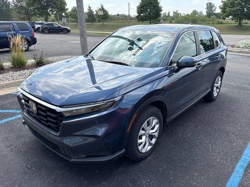 Used 2024 Honda CR-V LX image 2