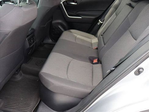 Used 2021 Toyota RAV4 XLE w/ Convenience Package AWD/4WD image 25