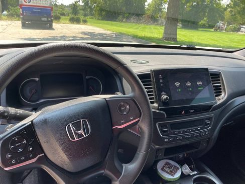 Used 2022 Honda Pilot Sport image 29