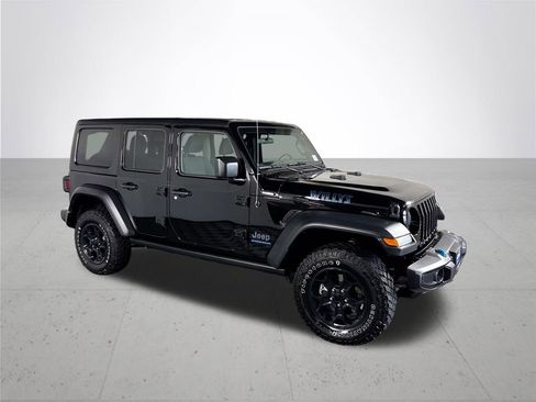 Used 2023 Jeep Wrangler Unlimited AWD/4WD image 4