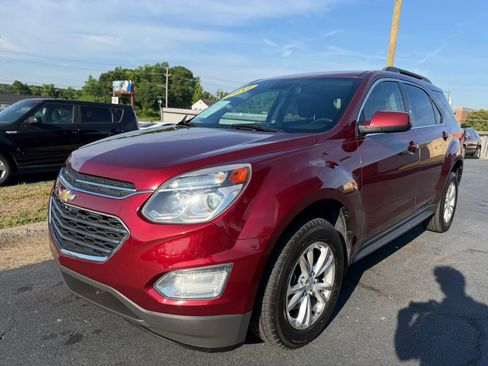 Used 2017 Chevrolet Equinox LT w/ Convenience Package FWD image 3