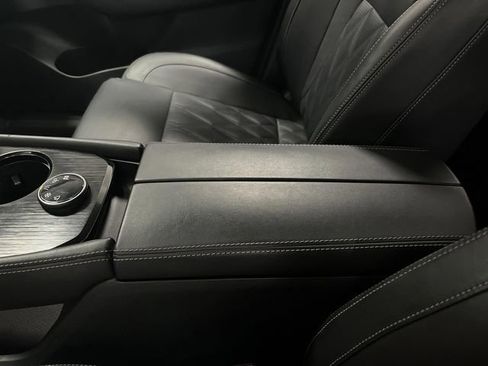 Used 2022 Nissan Rogue Platinum w/ Head-Up Display Package image 22