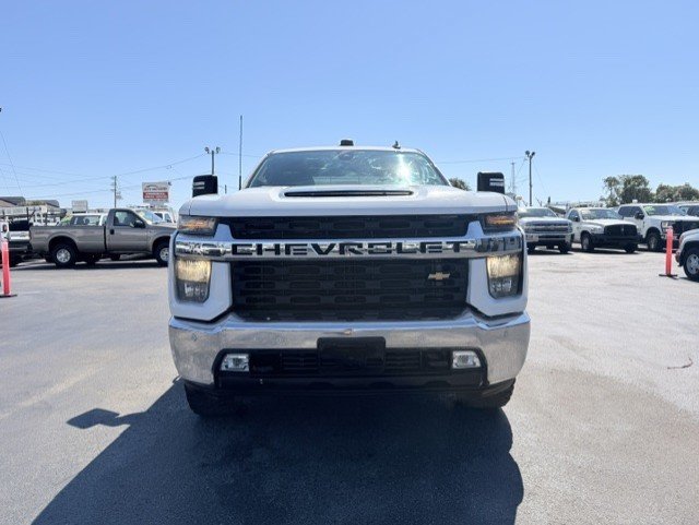 Used 2021 Chevrolet Silverado 2500 LT w/ Convenience Package AWD/4WD image 3