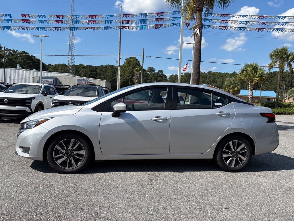 Used 2025 Nissan Versa SV FWD image 8