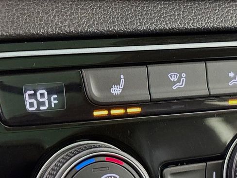 Used 2019 Volkswagen Atlas SEL R-Line image 19