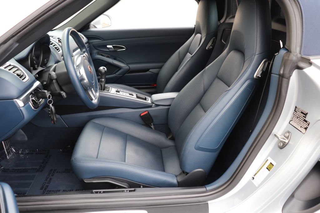 Used 2015 Porsche Boxster w/ Sport Chrono Package RWD image 24