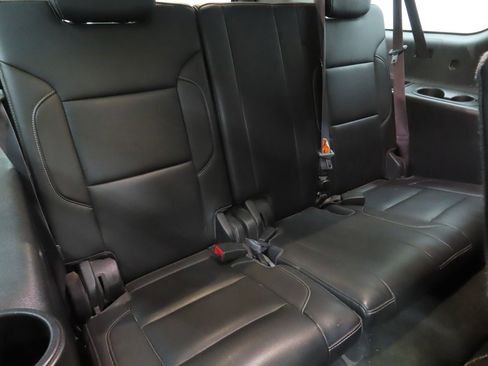 Used 2017 Chevrolet Suburban LT AWD/4WD image 19