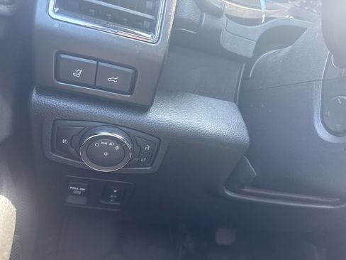 Used 2019 Ford Expedition Max Limited AWD/4WD image 16