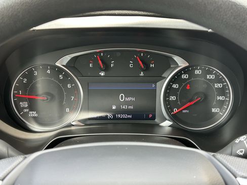 Used 2025 Chevrolet Blazer LT FWD image 26