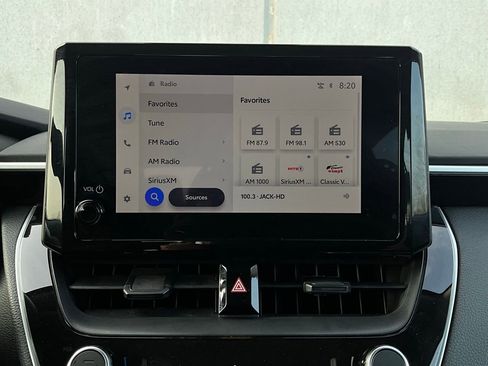 Used 2025 Toyota Corolla LE image 26