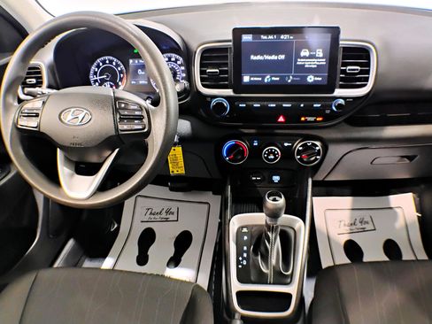 Used 2021 Hyundai Venue SE image 74