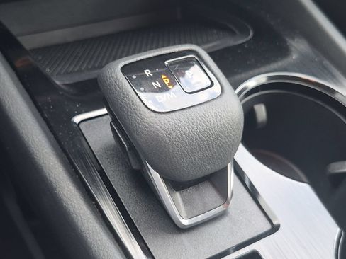 Used 2023 Nissan Rogue SV FWD image 21