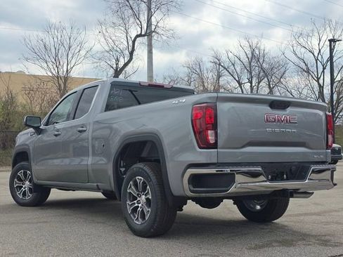 New 2026 GMC Sierra 1500 SLE image 14