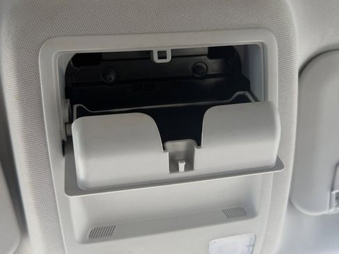 Used 2021 Ford Escape SE FWD image 30