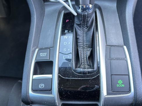 Used 2016 Honda Civic EX image 8