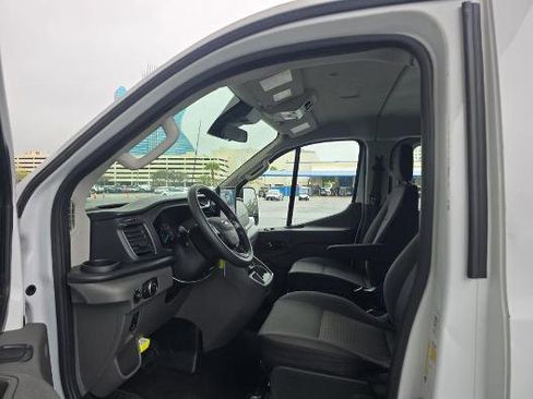 Used 2024 Ford Transit 350 XLT image 5