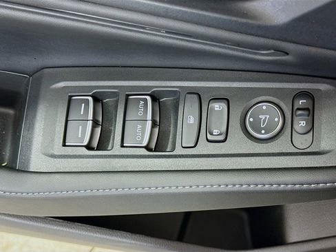 Used 2025 Honda Accord Sport image 19