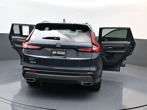 Used 2025 Honda CR-V Sport image 29