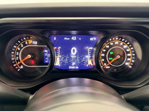 Used 2024 Jeep Wrangler Unlimited Rubicon AWD/4WD image 15